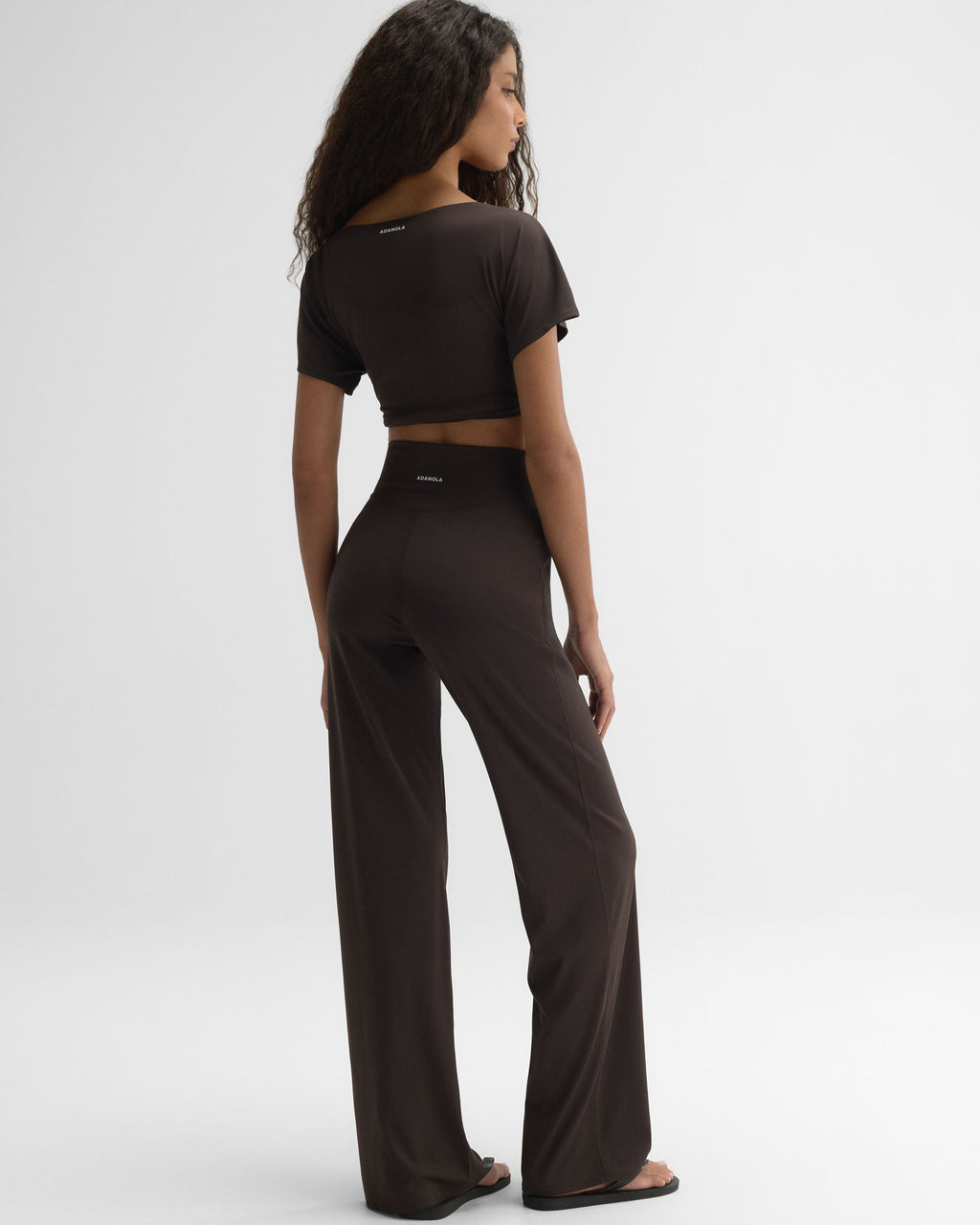Straight Leg Yoga Pants - Coffee Bean